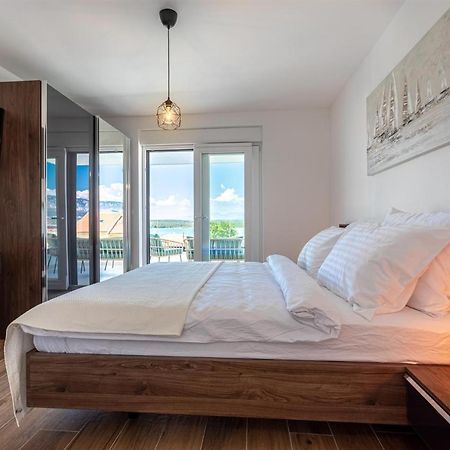 Villa Manhattan Dobrinj Esterno foto