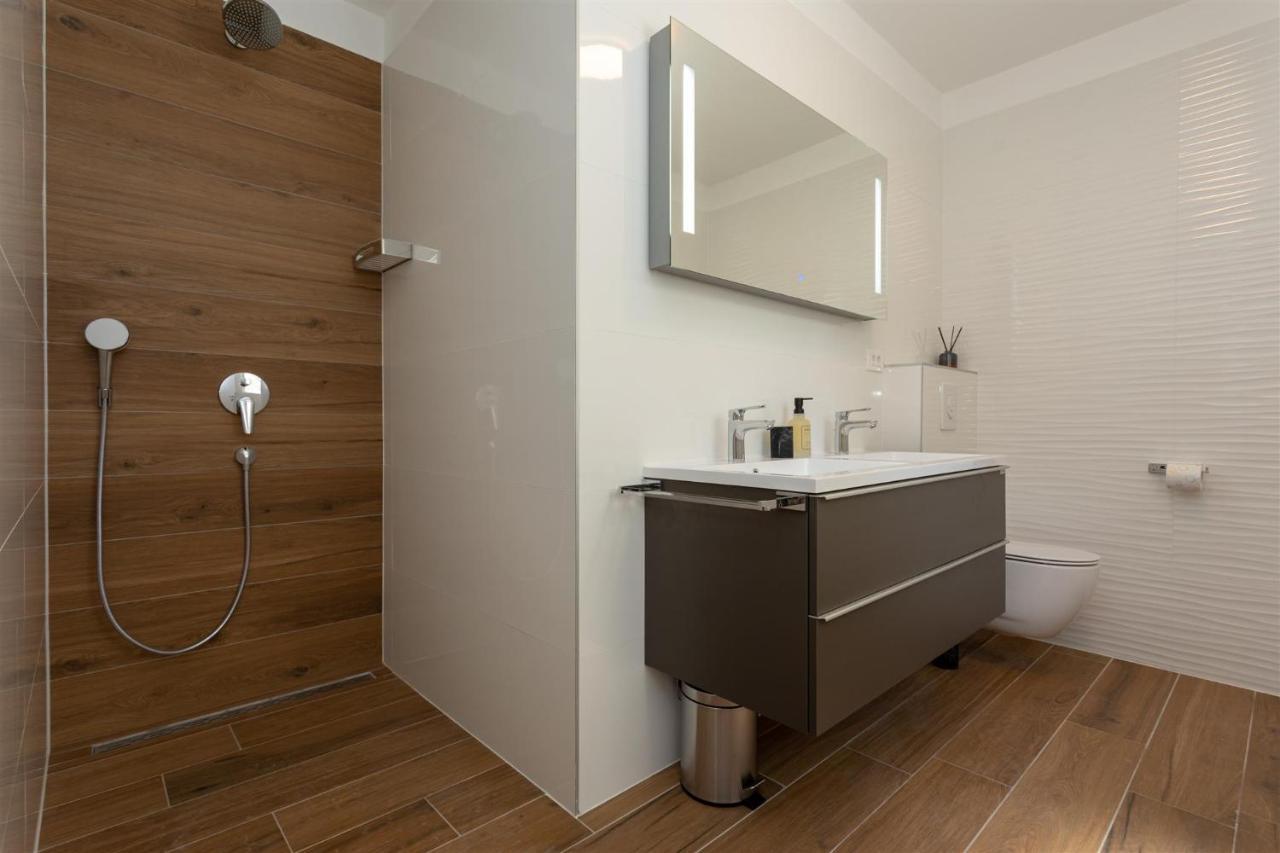Villa Manhattan Dobrinj Esterno foto