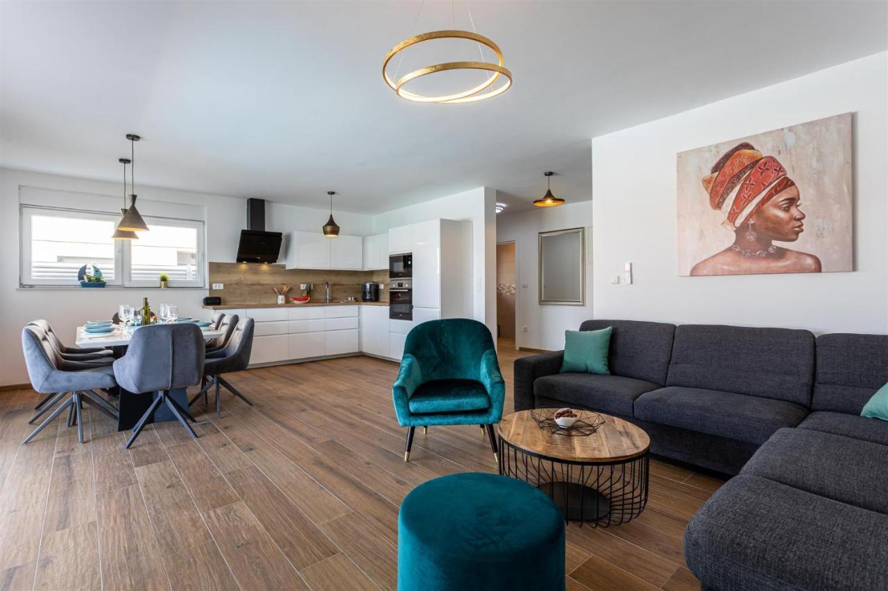 Villa Manhattan Dobrinj Esterno foto