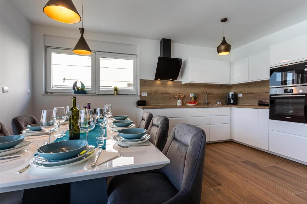 Villa Manhattan Dobrinj Esterno foto
