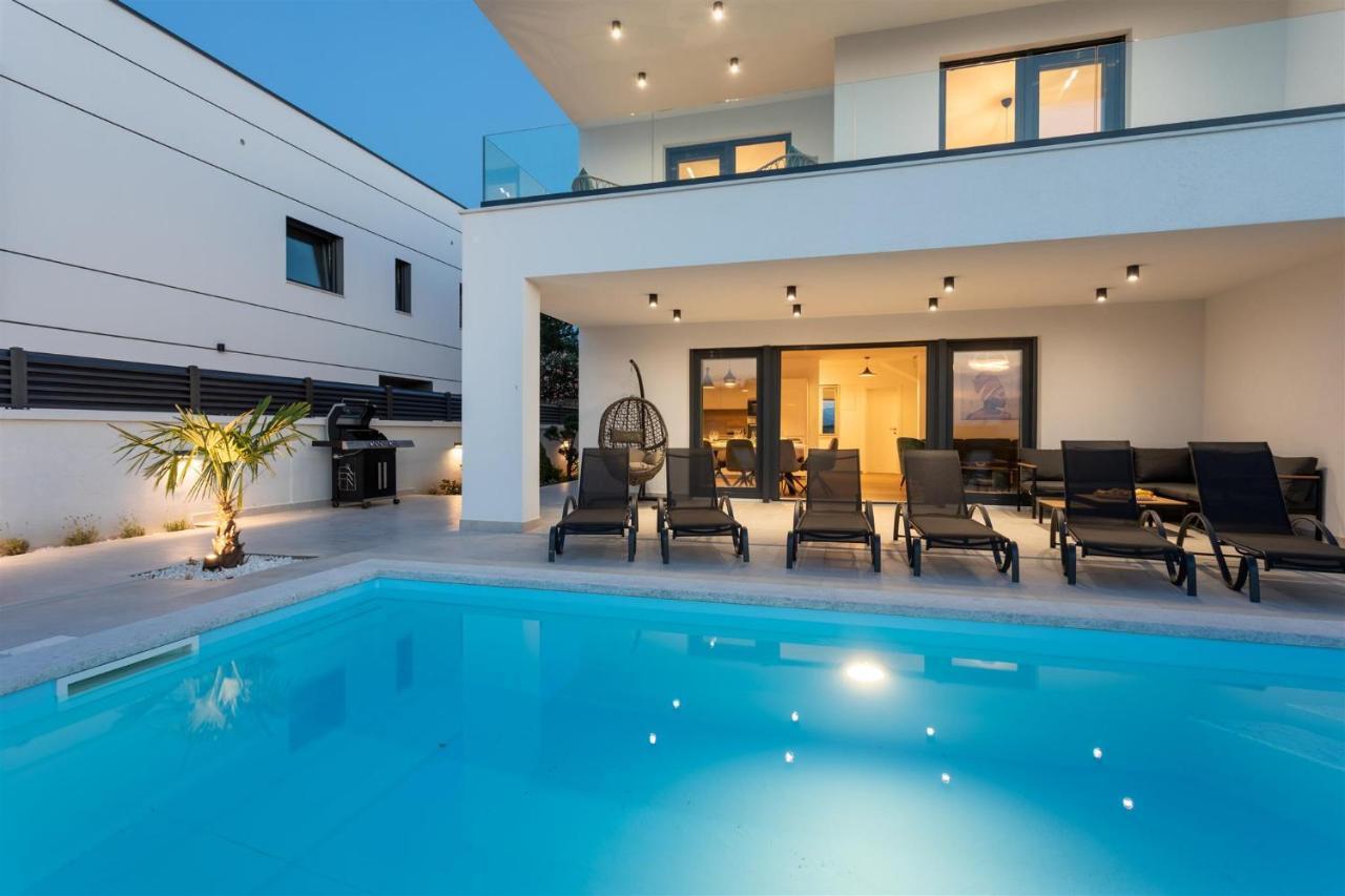 Villa Manhattan Dobrinj Esterno foto